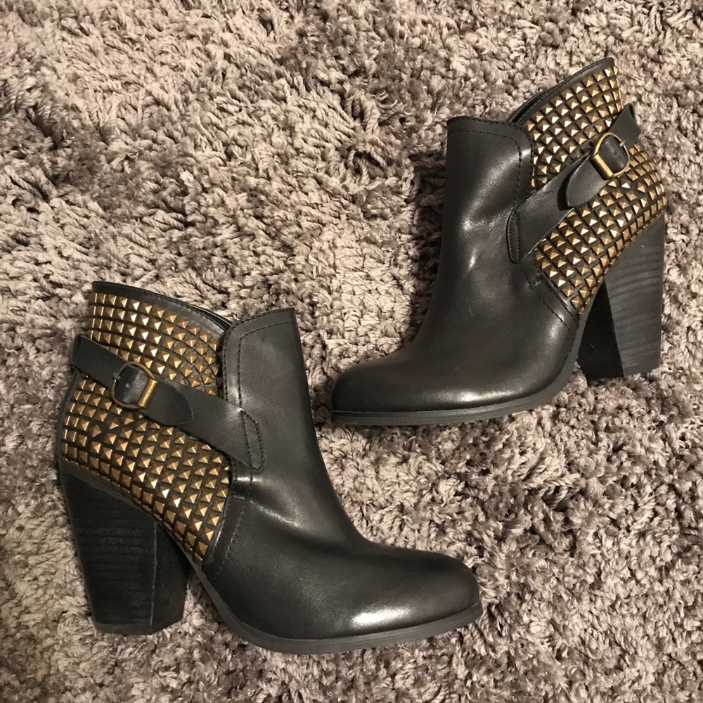 Steve Madden booties